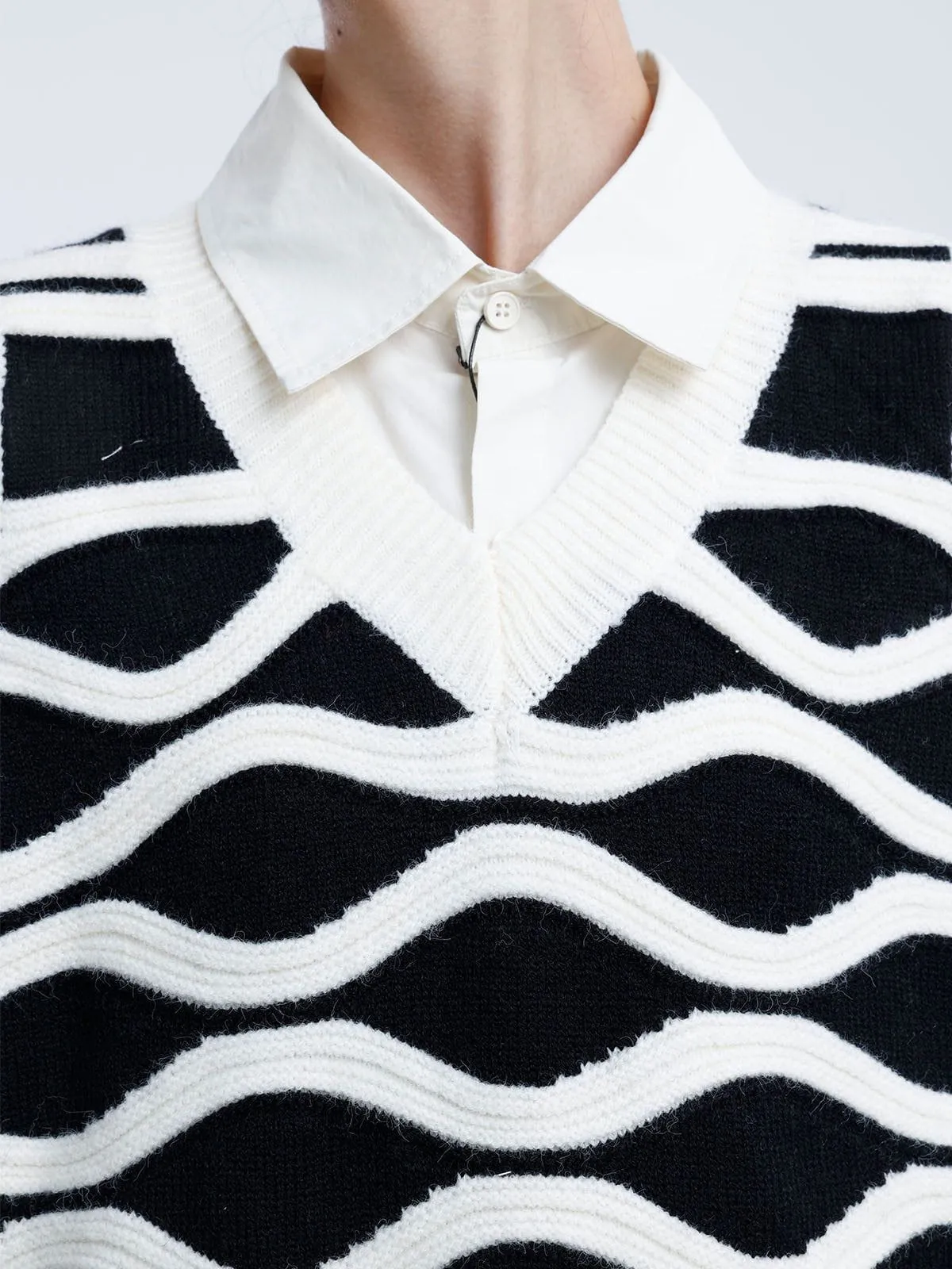Aelfric Eden Wavy Striped V-Neck Sweater Vest