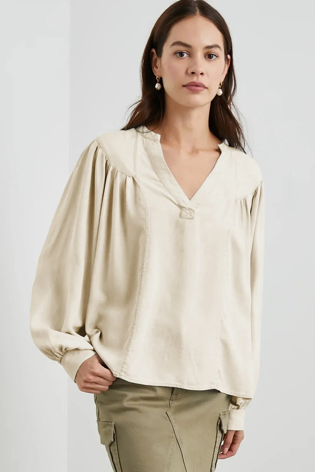 Casual Elegance Solid Color Lantern Sleeve Notched V-Neck Blouse