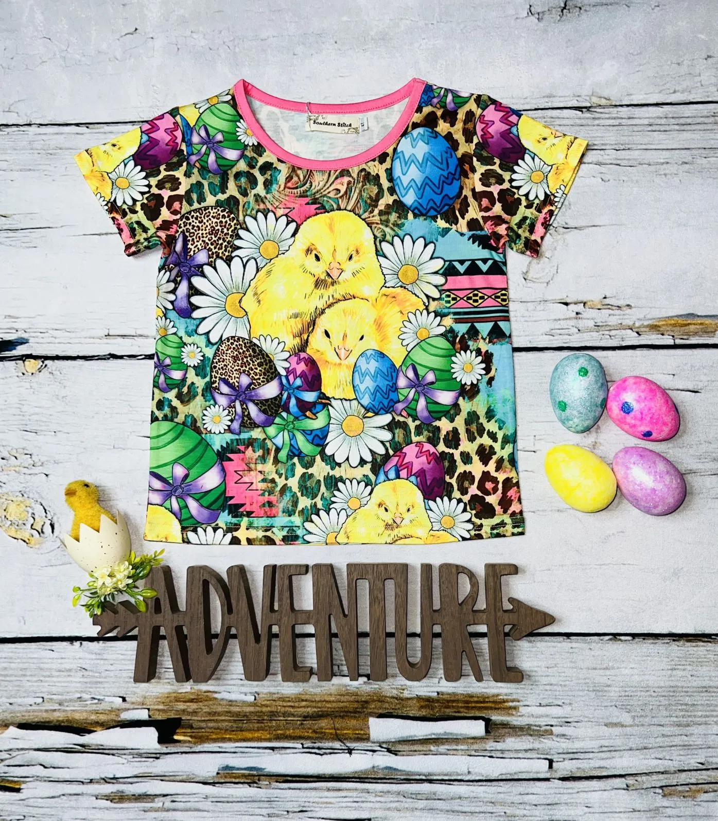Chicks w/multicolor Easter eggs & daisy's short sleeve t-shirt XCH0660-5H