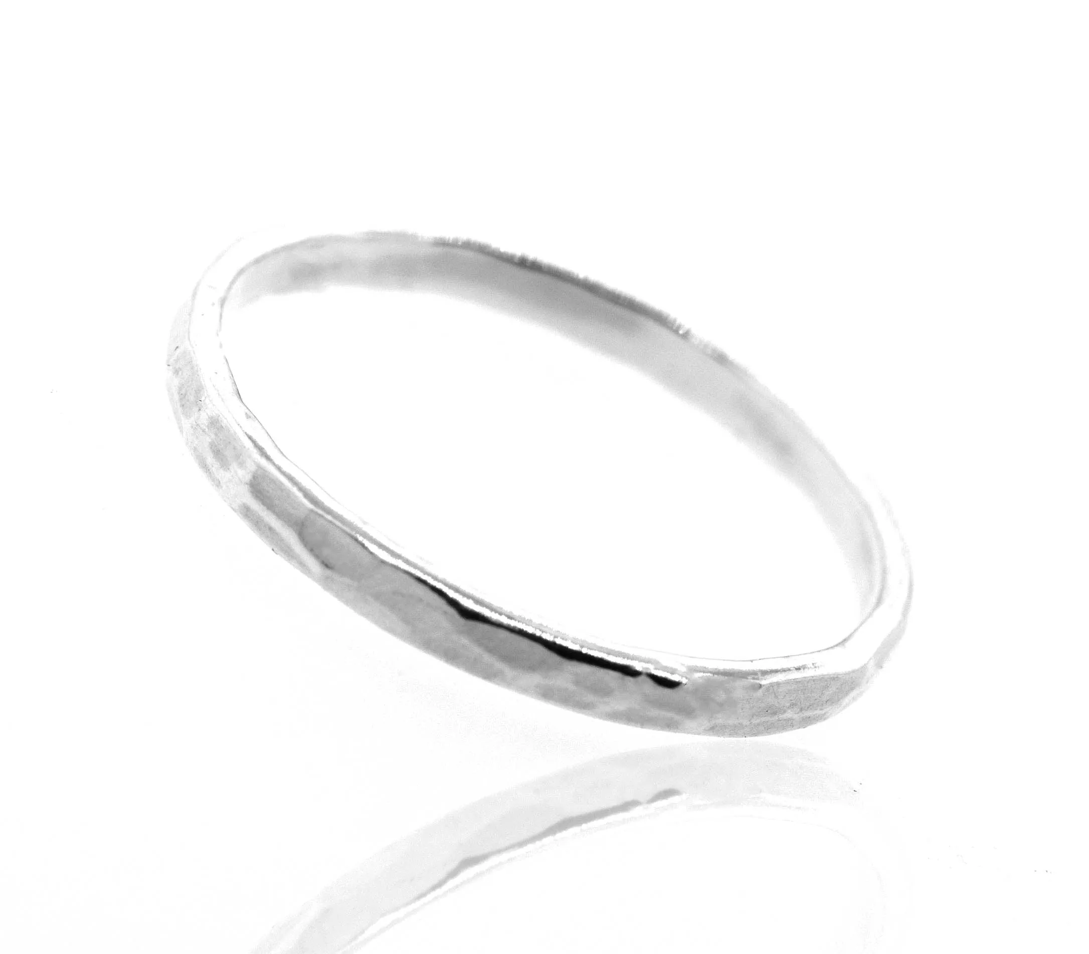 Stylish 2mm Hammered Band